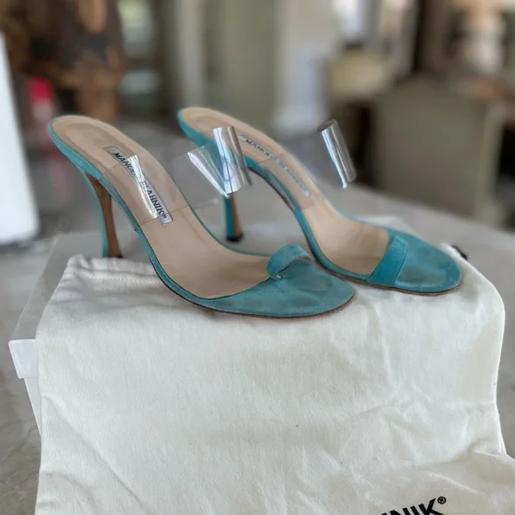 Manolo Blahnik Turquoise suede toe-ring heels, size 36 / 6 - Picture 6 of 8
